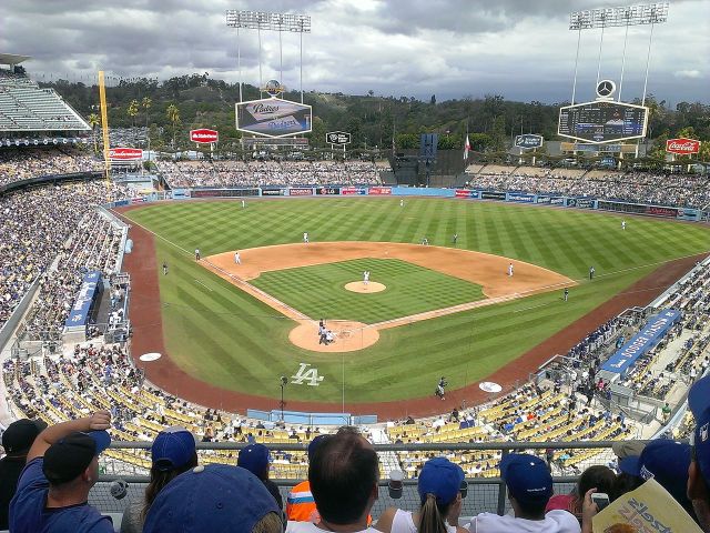 Dodger_Stadium.jpg